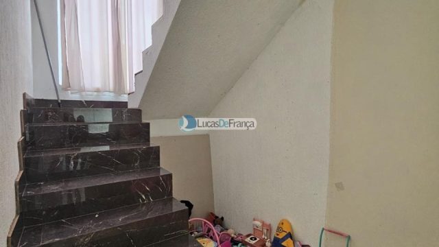 Residência com dois pavimentos na Estância II Planaltina DF.