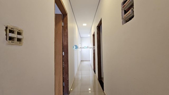 Residência com dois pavimentos na Estância II Planaltina DF.