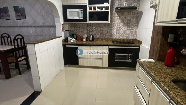 Sobrado Residencial na Quadra 5B do Roriz | Próximo ao SOF
