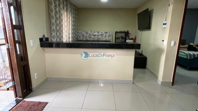 Sobrado Residencial na Quadra 5B do Roriz | Próximo ao SOF