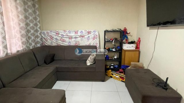 Sobrado Residencial na Quadra 5B do Roriz | Próximo ao SOF