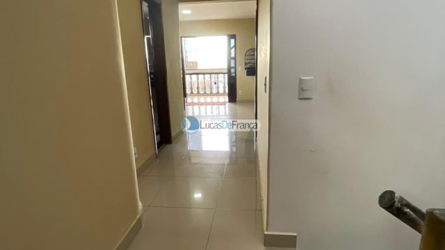 Sobrado Residencial na Quadra 5B do Roriz | Próximo ao SOF