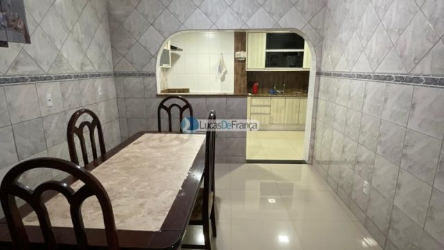 Sobrado Residencial na Quadra 5B do Roriz | Próximo ao SOF