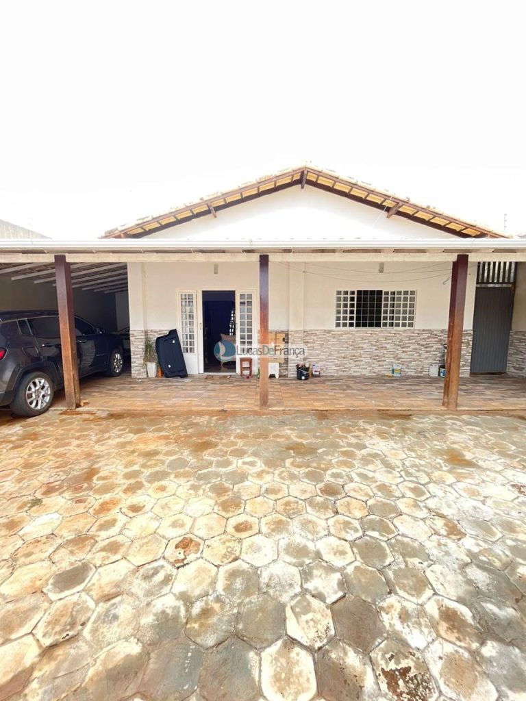 Casa à Venda No Setor Tradicional (1)