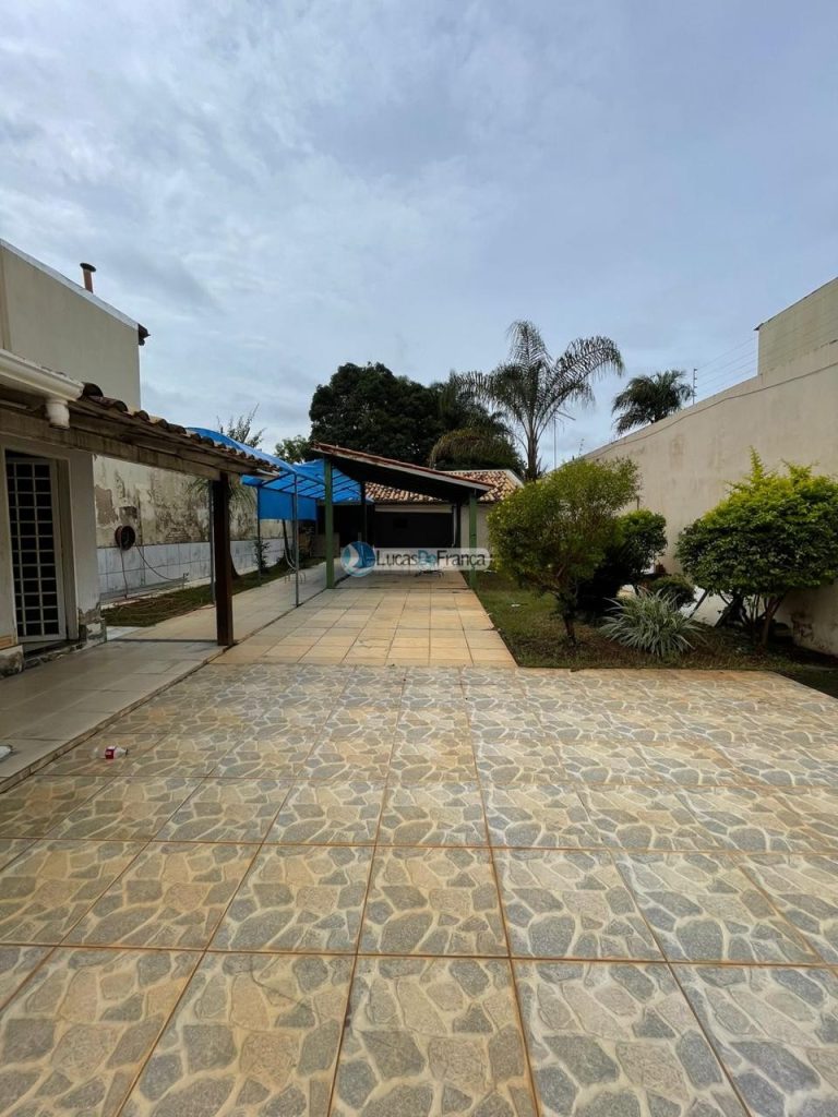 Casa à Venda No Setor Tradicional (24)