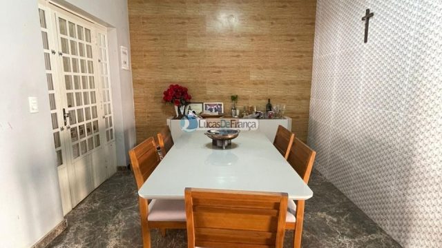 Excelente Casa à Venda No Setor Tradicional, Rua Benjamin Constant, Quadra 142