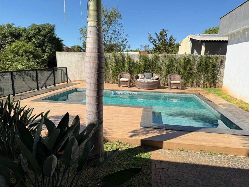 casa de alto padrão no Cond. Jardim Oriente (1)