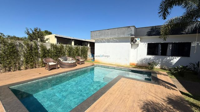 Casa de alto padrão no Cond. Jardim Oriente