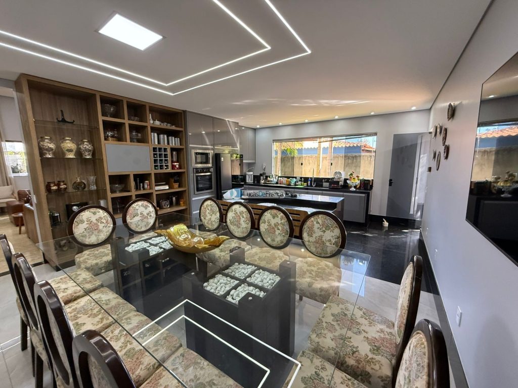 casa de alto padrão no Cond. Jardim Oriente (2)