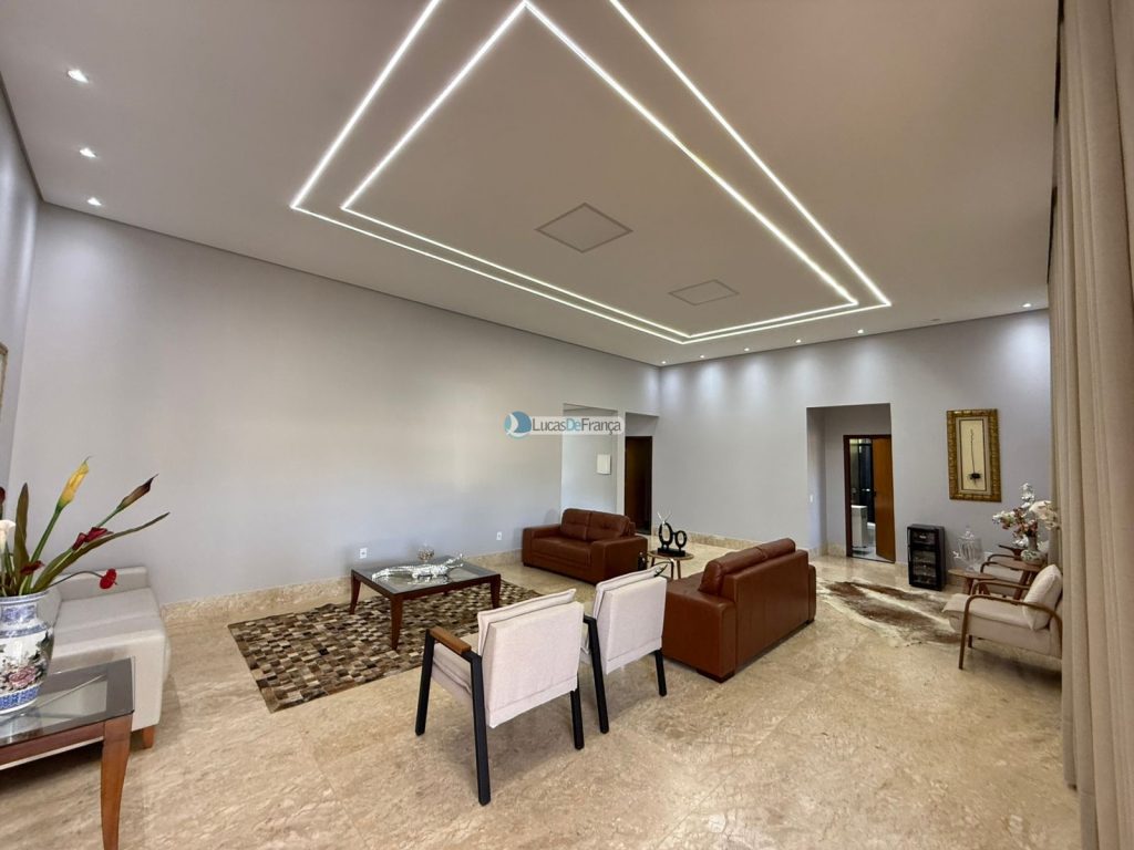 casa de alto padrão no Cond. Jardim Oriente (22)