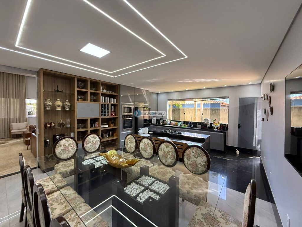 casa de alto padrão no Cond. Jardim Oriente (23)