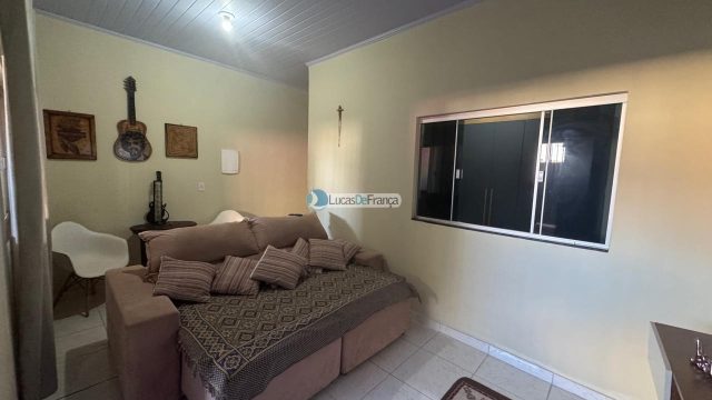 Casa na quadra 14A do Arapongas