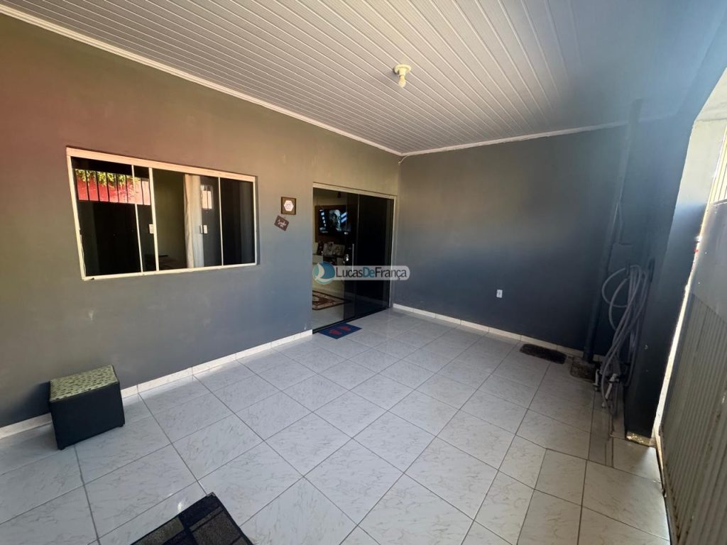 Casa na quadra 14A do Arapongas (3)