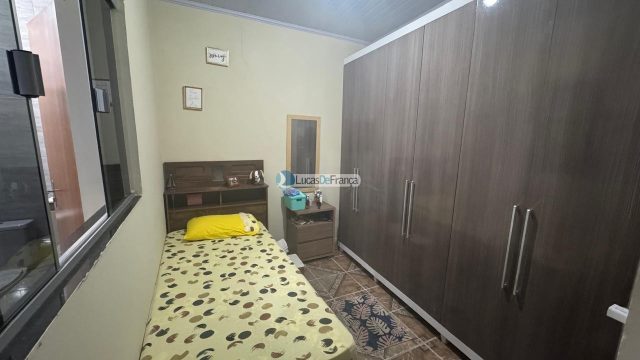 Casa na quadra 14A do Arapongas