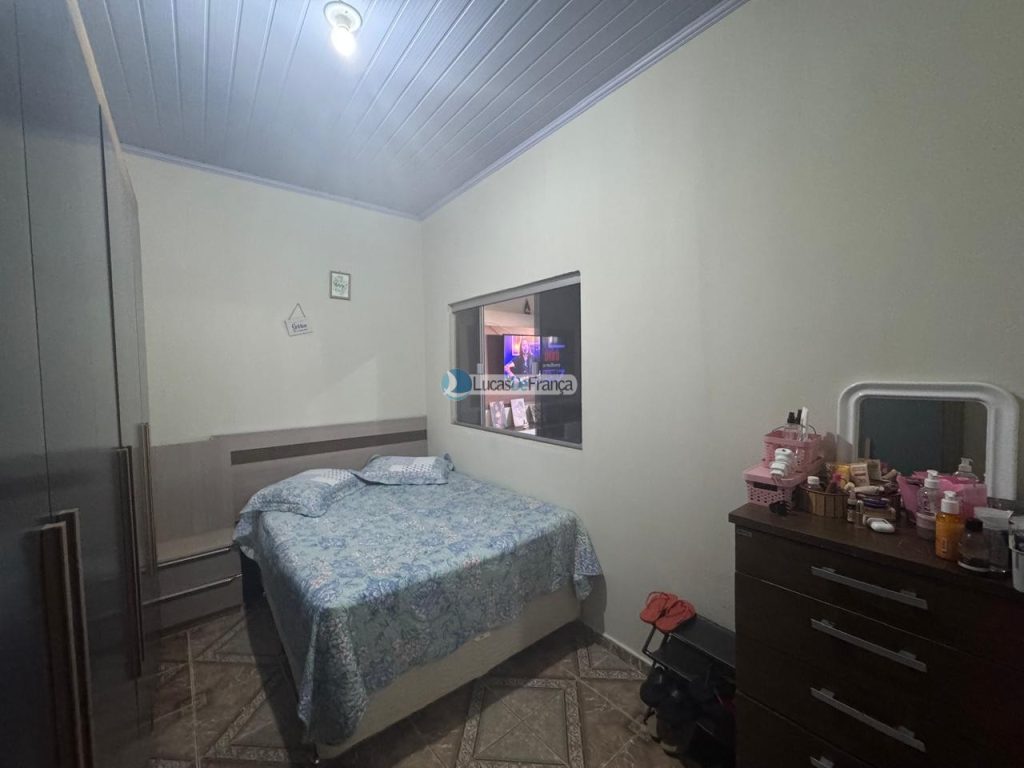 Casa na quadra 14A do Arapongas (9)