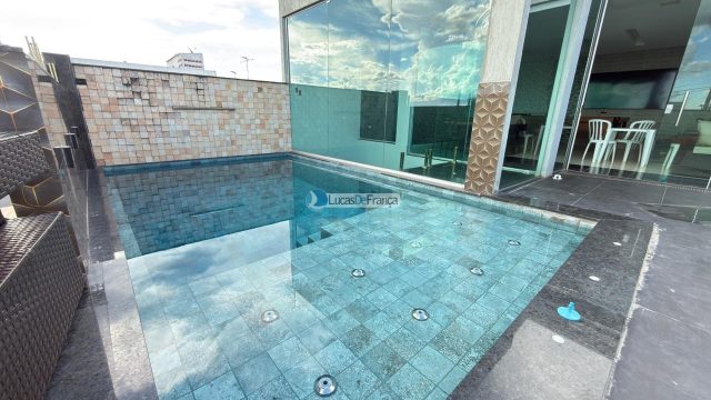 Excelente casa na Vila Militar (SRO) bem localizada