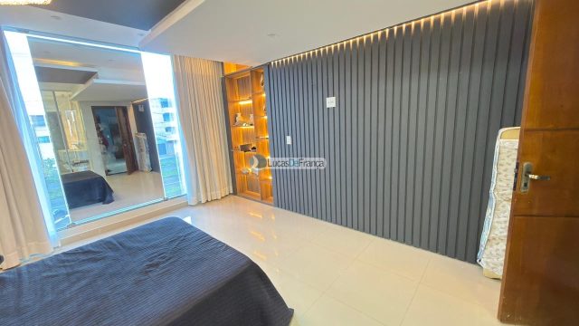 Excelente casa na Vila Militar (SRO) bem localizada