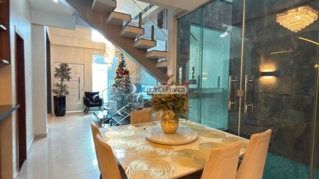 Excelente casa na Vila Militar (SRO) bem localizada