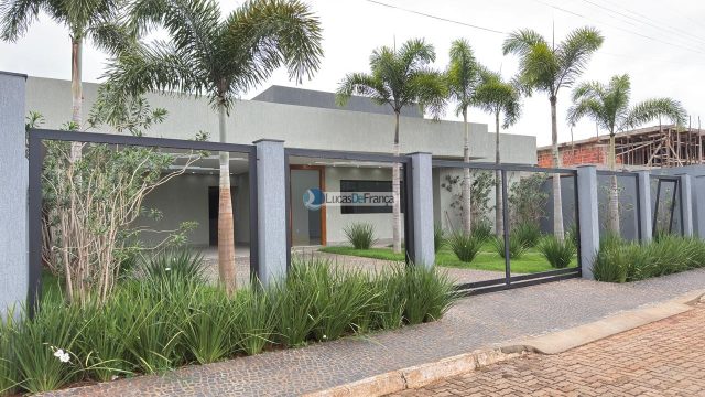 Casa no Condomínio Jardim Oriente