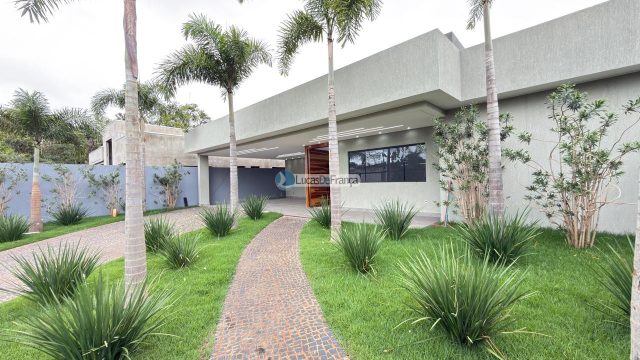 Casa no Condomínio Jardim Oriente