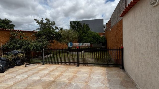 Excelente Casa na Quadra 1 conjunto F do Arapoanga