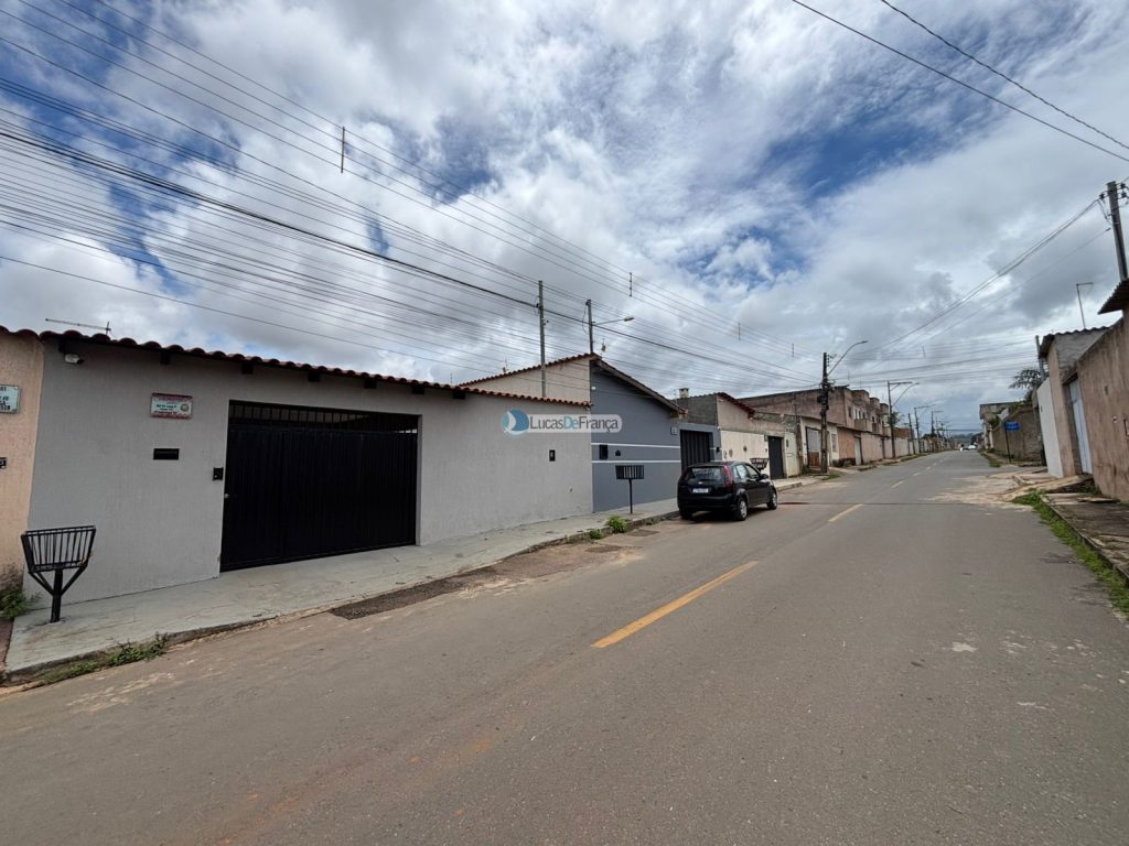 Excelente Casa na Quadra 1 conjunto F do Arapoanga (3)