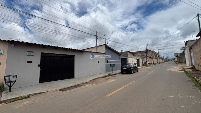 Excelente Casa na Quadra 1 conjunto F do Arapoanga