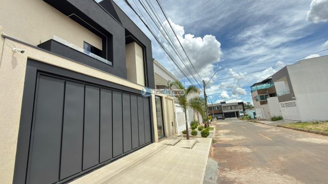 Linda casa de alto padrão