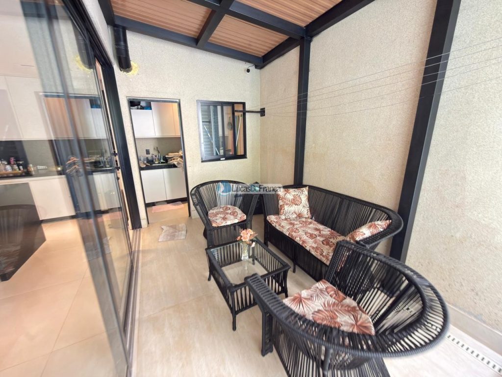 Linda casa de alto padrão (21)