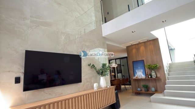 Linda casa de alto padrão