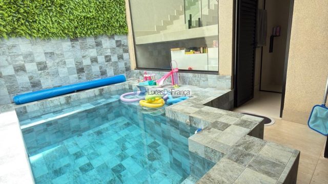 Linda casa de alto padrão