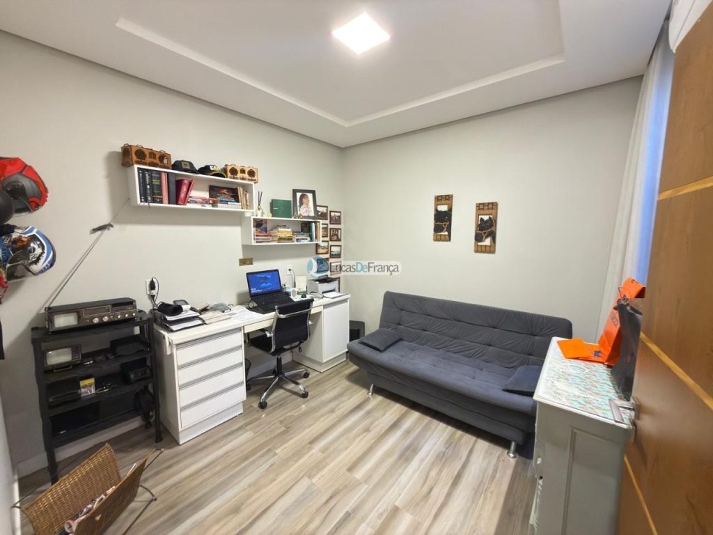 RESIDÊNCIA DE ALTO PADRÃO – SETOR TRADICIONAL (8)