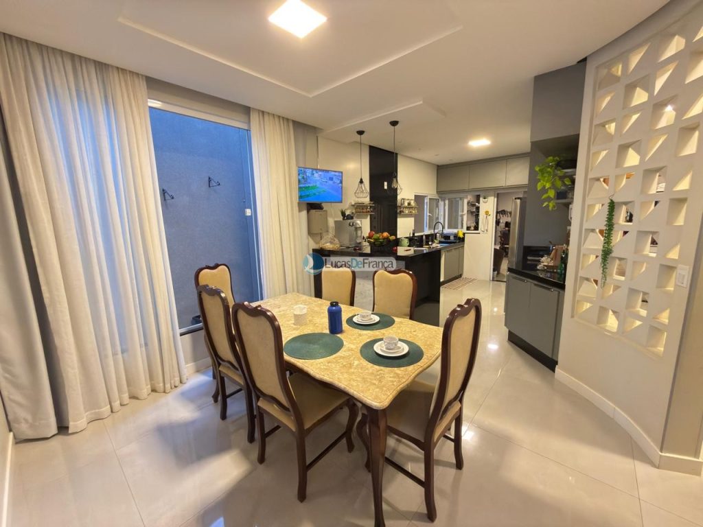 RESIDÊNCIA DE ALTO PADRÃO – SETOR TRADICIONAL (9)