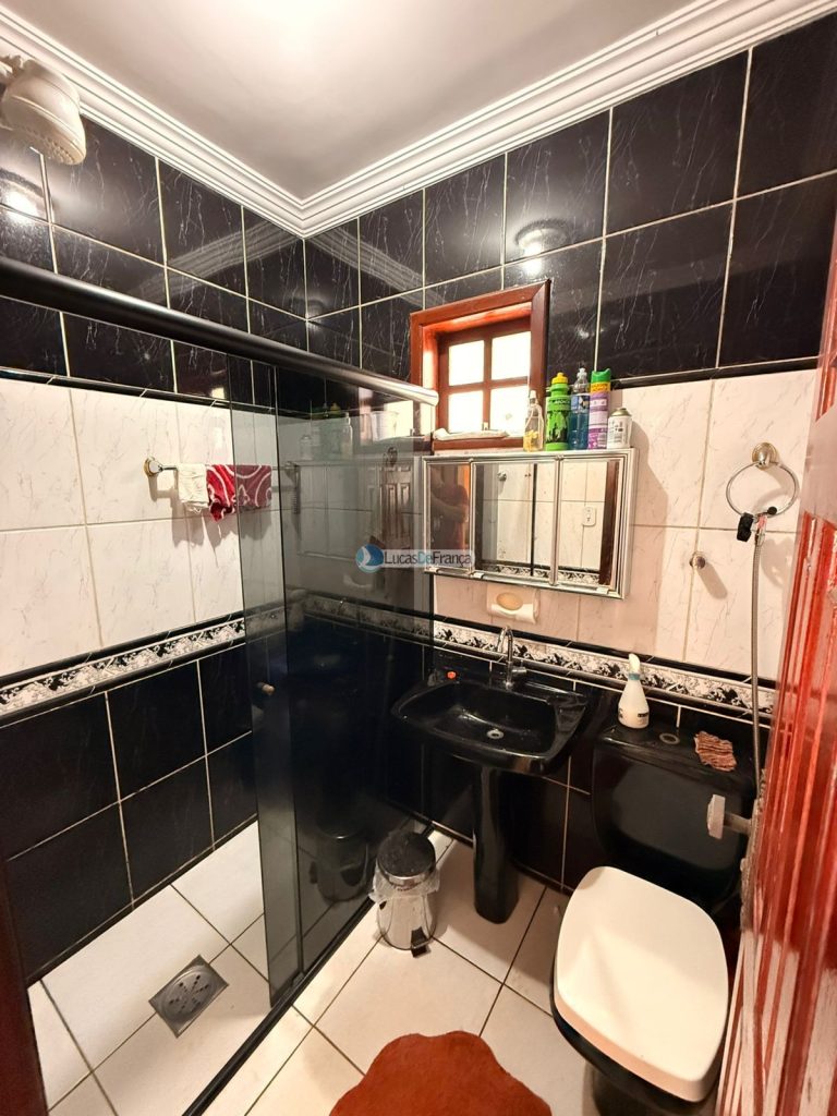 Duas casas no mesmo lote (12)