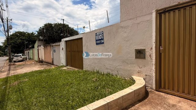 Duas casas no mesmo lote – Rua Pará, Setor Tradicional – Planaltina-DF