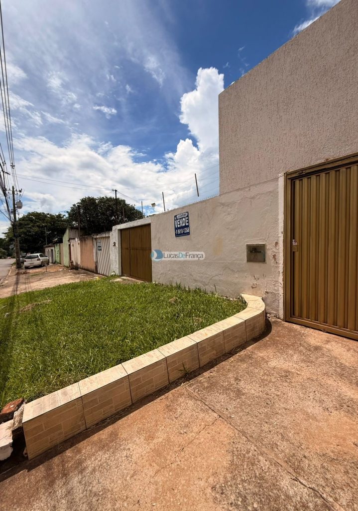 Duas casas no mesmo lote (14)