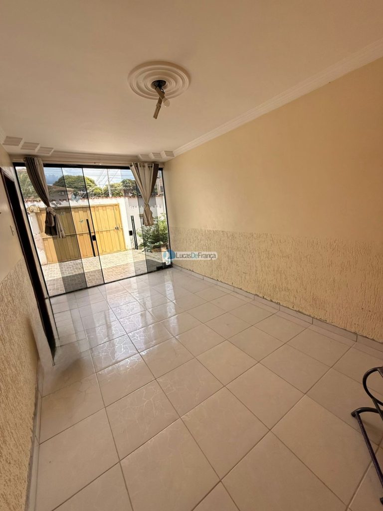 Duas casas no mesmo lote (5)