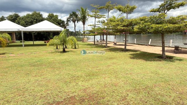 Casa de Alto Padrão à Beira da Lagoa – Planaltina de Goiás