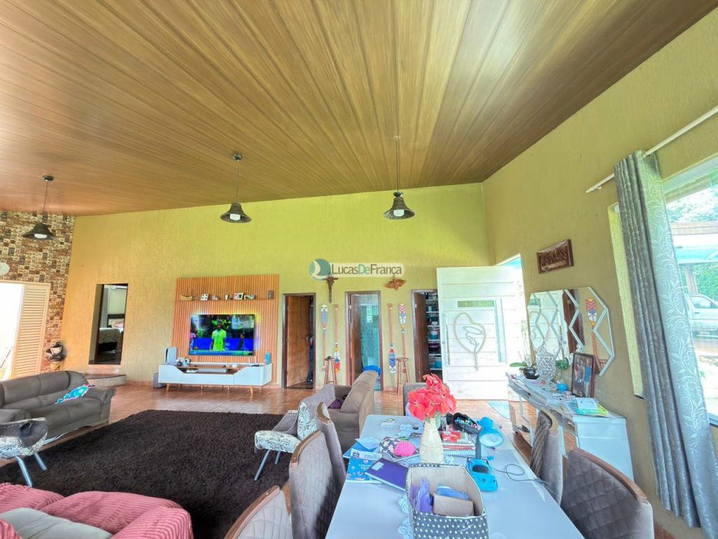 Casa de Alto Padrão à Beira da Lagoa – Planaltina de Goiás (5)