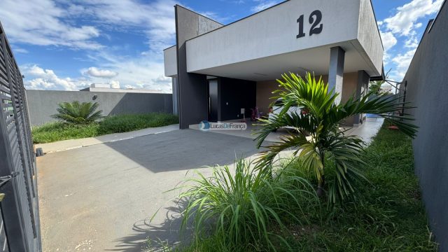 Casa moderna no condomínio Alto da Boa Vista