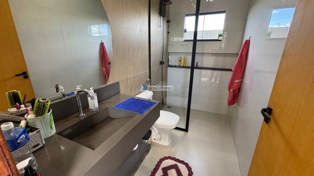Casa moderna no condomínio Alto da Boa Vista