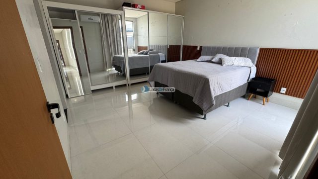 Casa moderna no condomínio Alto da Boa Vista