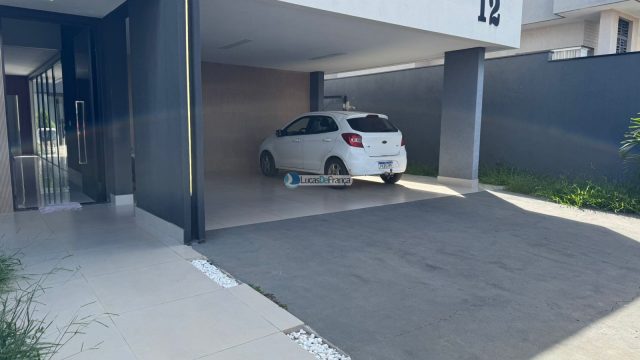 Casa moderna no condomínio Alto da Boa Vista