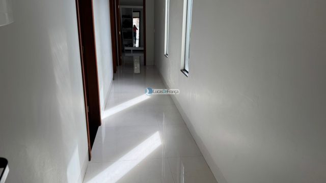 Casa moderna no condomínio Alto da Boa Vista