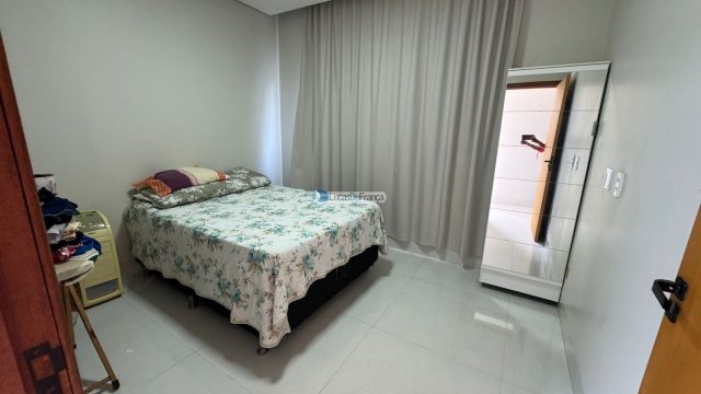 Casa moderna no condomínio Alto da Boa Vista