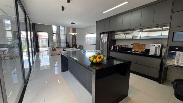 Casa moderna no condomínio Alto da Boa Vista