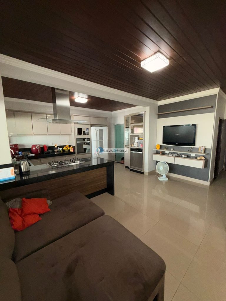 Casa na Quadra 02 – Vila Buritis, Planaltina-DF (2)