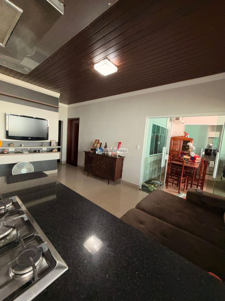 Casa na Quadra 02 – Vila Buritis, Planaltina-DF (3)