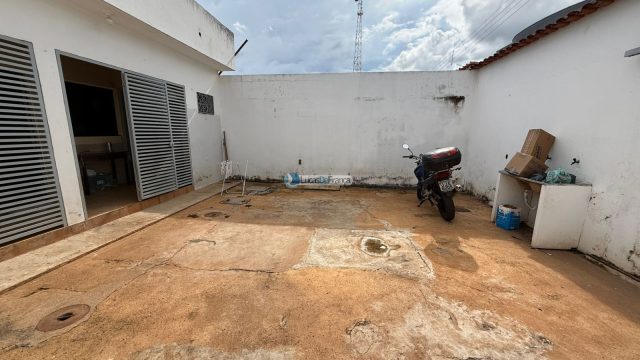 CASA TÉRREA NA LAJE