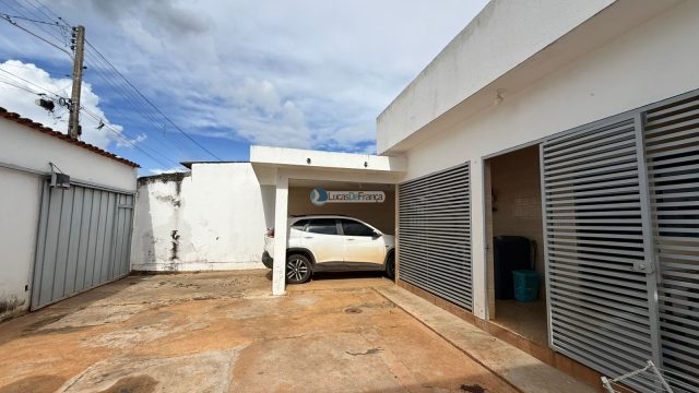 CASA TÉRREA NA LAJE